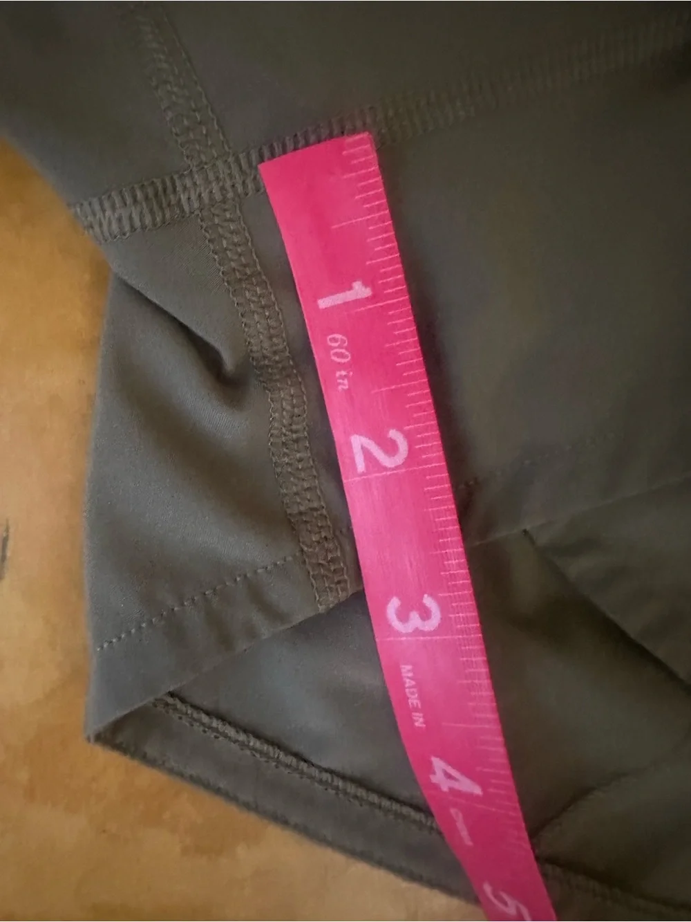 Lululemon Speed Up Shorts Hi-Rise 2.5” Sage Green Size 2, Excellent Condition!